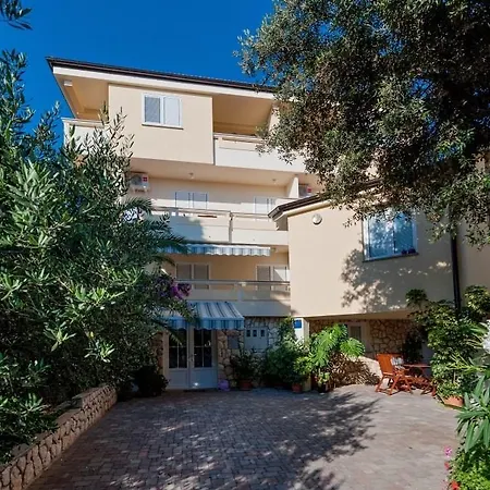 Apartment Barbara-4 *